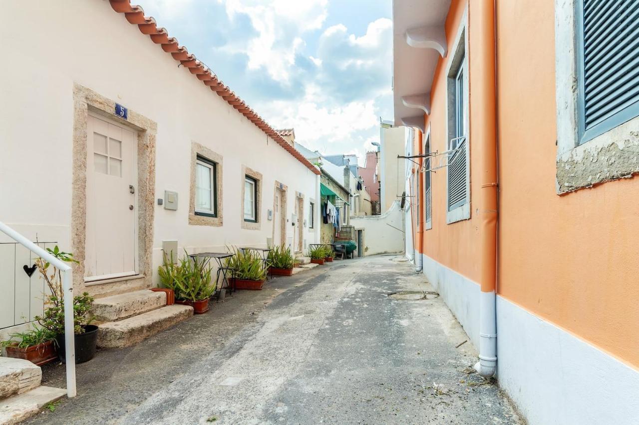 Classic Lisbon Homes: Bright & Central In Belem 外观 照片