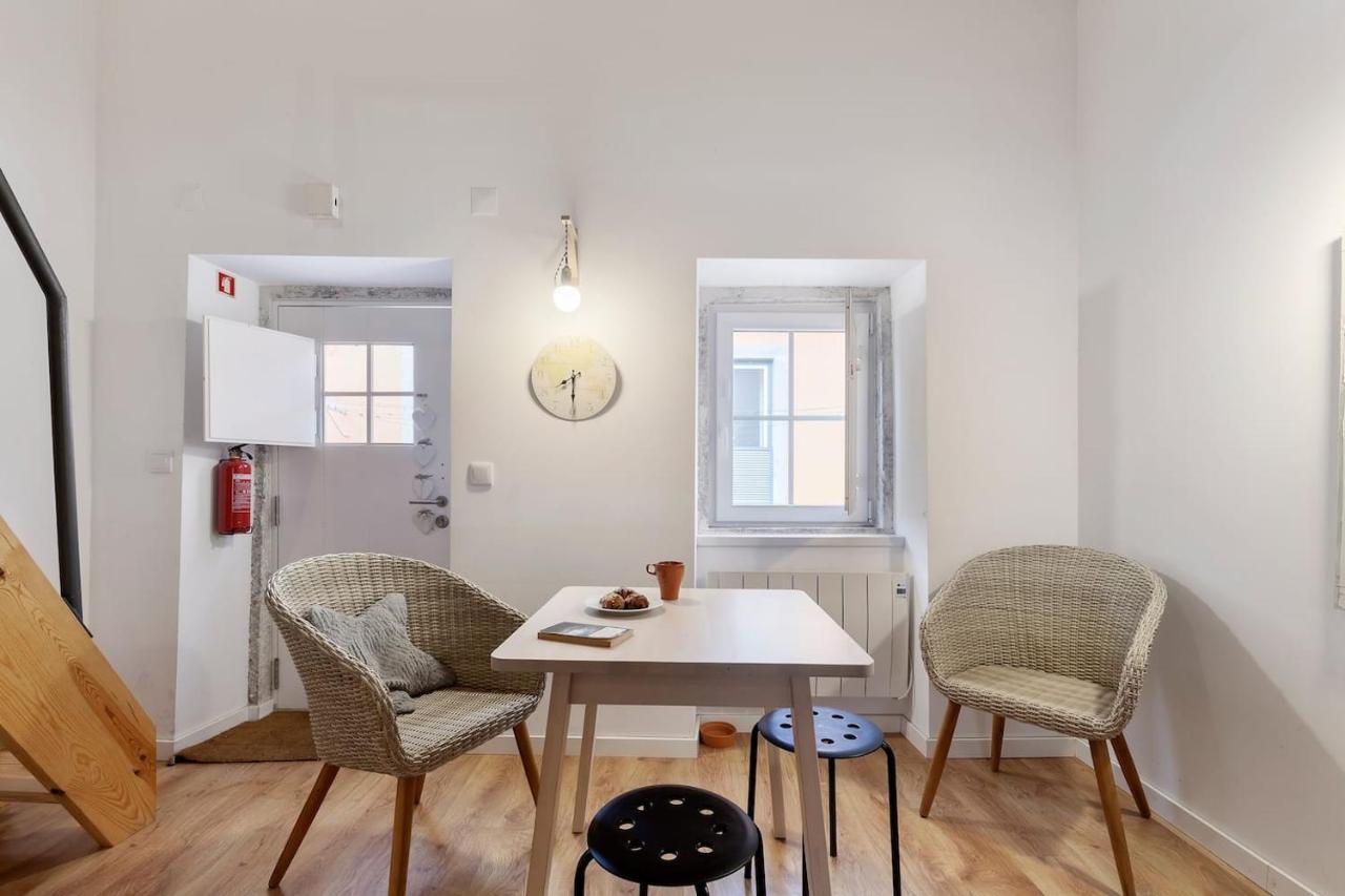 Classic Lisbon Homes: Bright & Central In Belem 外观 照片